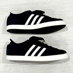 ADIDAS NEO: Authentic ladies, black suede low-top athletic shoe. Size 6.…